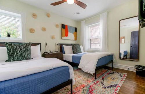 Chic 4BR 3BA Historic Home Near Country Club Plaza - Photo 47