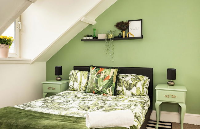 5-bed House With Distant sea Views in Plymouth - Foto 6