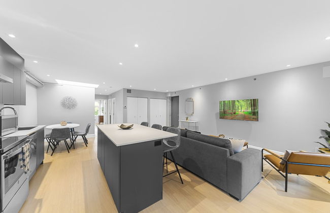 Elegant Suites De La Montagne- Dtwn Mtl - Photo 28