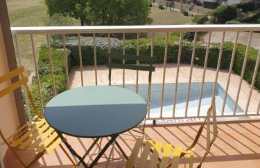 LES TERRASSES DE LA BARONNIE Appartement climatisé avec 1 chambre et piscine ouverte de fin Mai à mi Septembre Parking securisé avec accroches vélo disponible du 1er Avril au 30 Septembre sans supplement - Foto 21