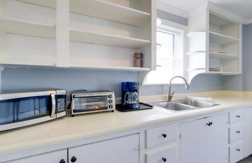 Near Shops, Eats and Trails Loudon County Apt! - Foto 2