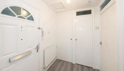 Idyllic Stylish Apartment with Fast Speed Broadband & Free Parking - Foto 2