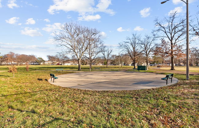 Metropolitan Escape I JZ Vacation Rentals - Photo 23