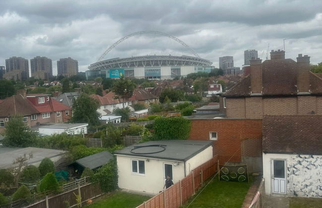 Apartment in Wembley by Belvilla - Photo 21