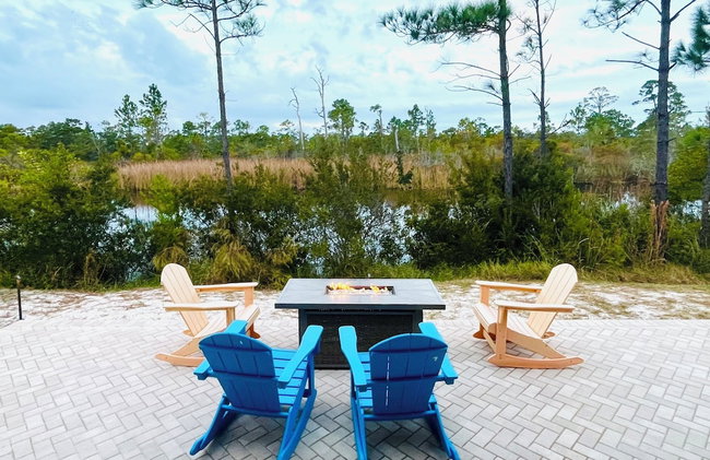 Sandy Cheeks Pet Friendly - Photo 118