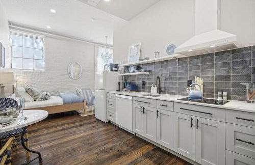 The Ma Rainey Glam King Studio in LaVilla Pool - Foto 21