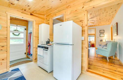 Enchanted Lake Huron Cottage with Beach Access! - Foto 10