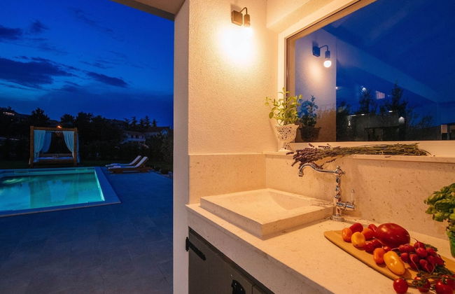 Villa With Private Pool and Garden - Foto 39