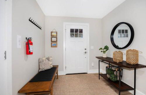 Hot Tub - Saugatuck - Douglas - Luxury Home Sleeps 8 - Foto 10