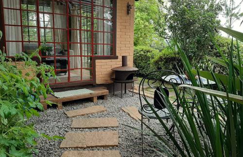 Chalé Pakere Montanha Lumiar - Conforto a mais de 1000 metros de altitude junto a natureza, wifi, piscina, sauna e água de nascente - locação do chalé sem prestação de serviços - Foto 47