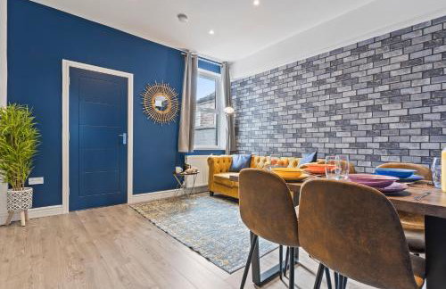 4 Beds 3 Bath (2-ensuites) Free Parking 75Mbps - Foto 2