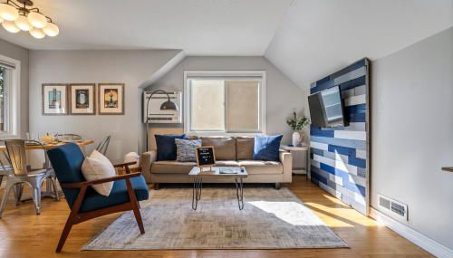 The Nicollet Nook Unit 1 - Foto 1, furniture