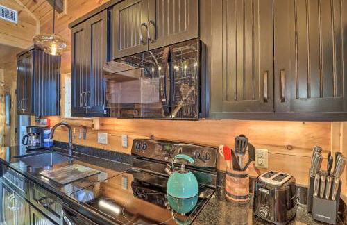 Mountain View Hideaway with Outdoor Fireplace! - Foto 10