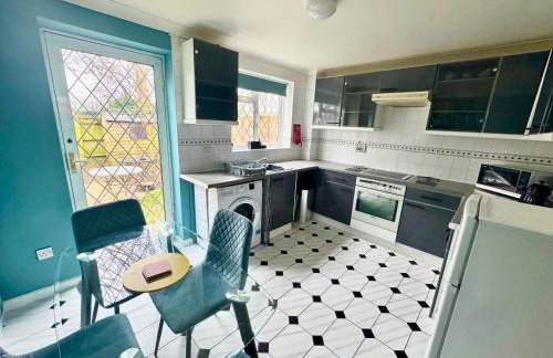 Homely 2 bedroom house, parking - Foto 26