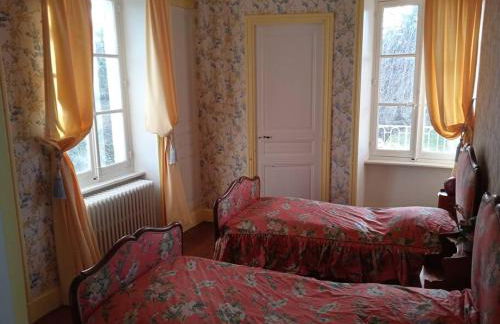 Maison calme avec piscine entourée de son parc - Foto 12