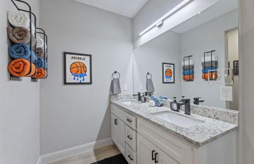 Sporty Spot - Hot Tub - Walk to AT&T Stadium - Foto 41