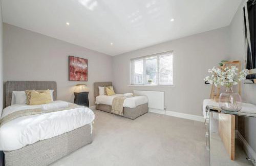 Luxury new build 5-Bed Bungalow-Long Stay Offer - Foto 35