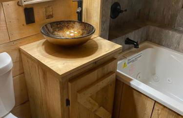 1850s Settlers Cabin at Wethero Ridge - Foto 3