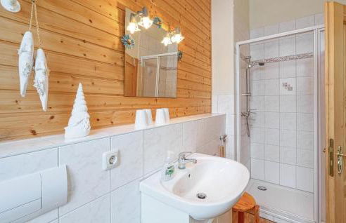 Lovely Apartment In Krakow Am See - Foto 24