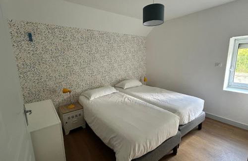 Gîte Contemporain près de l'Abbaye de Noirlac avec Jardin, Wi-Fi et Commodités Incluses - FR-1-586-38 - Foto 12