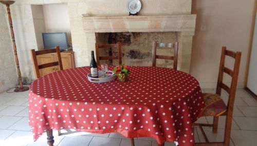 Maison tourangelle restaurée, 3 chambres, jardin clos, village viticole, proche loisirs et équipements bébé - FR-1-381-236 - Foto 3