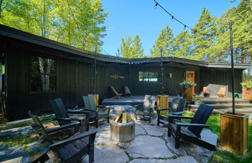 TreeTops of Lake Michigan Beach Front and Spa Family Home - Foto 2