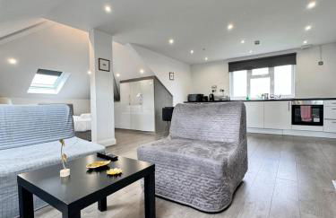 HEATHROW AIRPORT apartments-FREE parking-Free underground to and from Heathrow-30 min central London - Foto 9