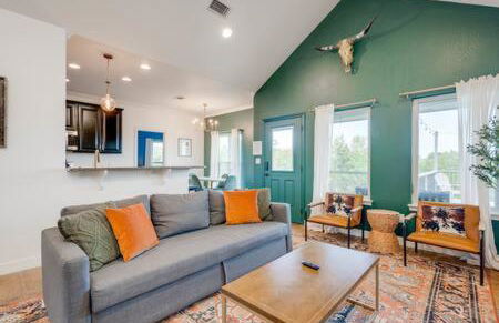 The Outlook - Spa and deck views of Hill Country - Foto 5