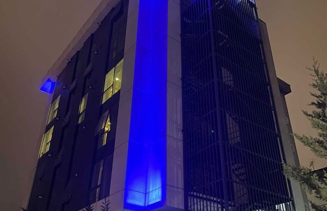 On4 Rooms & Suites - Photo 16