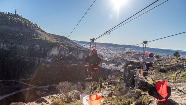 Você terá as melhores vistas enquanto desce pela tirolesa!