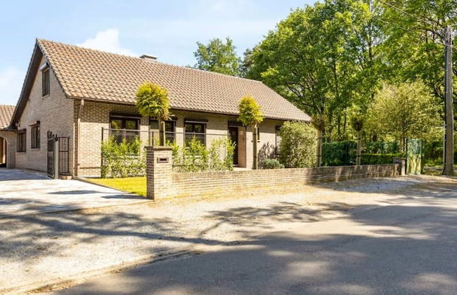 Holiday Home in the Greenery of Limburg - Foto 1