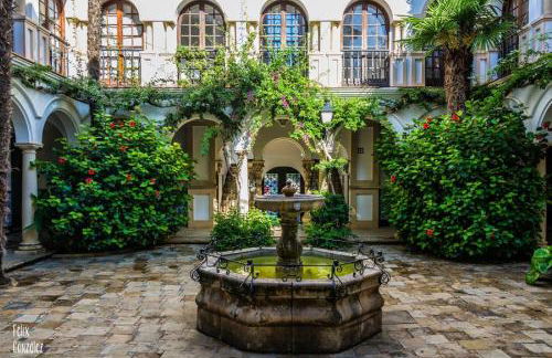 SPACIOUS FLAT WITH SEA VIEWS, FOR 8 PEOPLE WITH 3 BEDROOMS, 2 BATHROOMS and NEXT TO THE BEACH!! - Foto 29