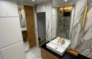 Elegant Apartment Minutes from Paris - Foto 28