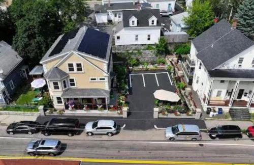 383 - 3BR Quincy - Chic House near Adams Park - Foto 69