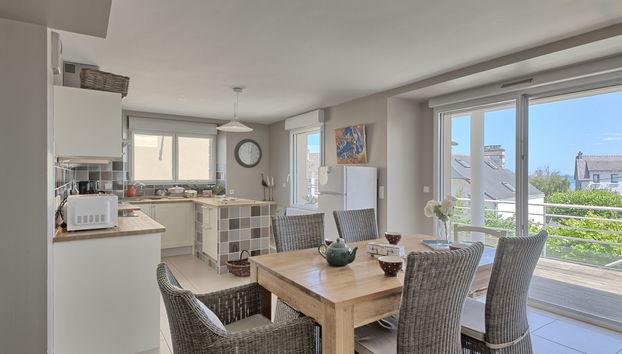 Kitchen / Dining Room