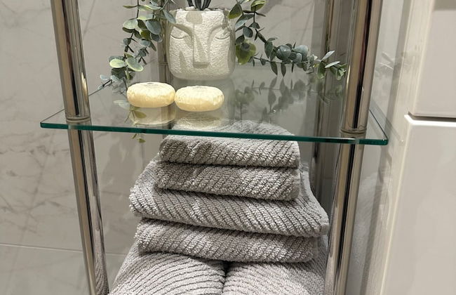 Full Apartment With Secure Parking Great Views - Foto 34