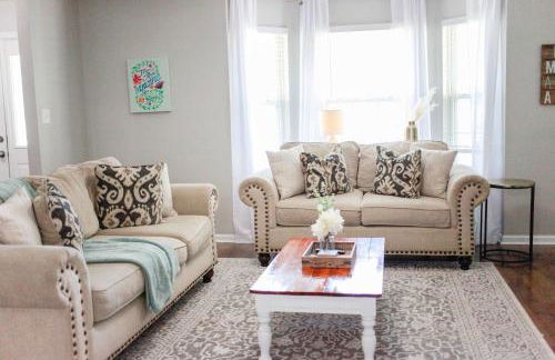 Sojourn Delightful Family Home Sleeps 6 - Foto 1