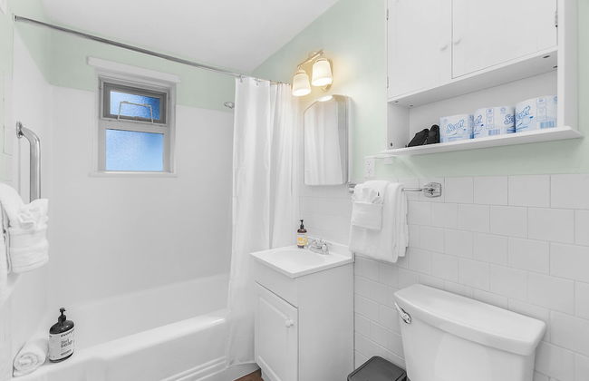 Greenwood's Lavender Haze - WalkScore 81 - Photo 18