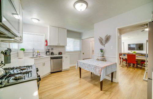 Family-Friendly Home 2 Mi to Dtwn Riverside - Foto 9