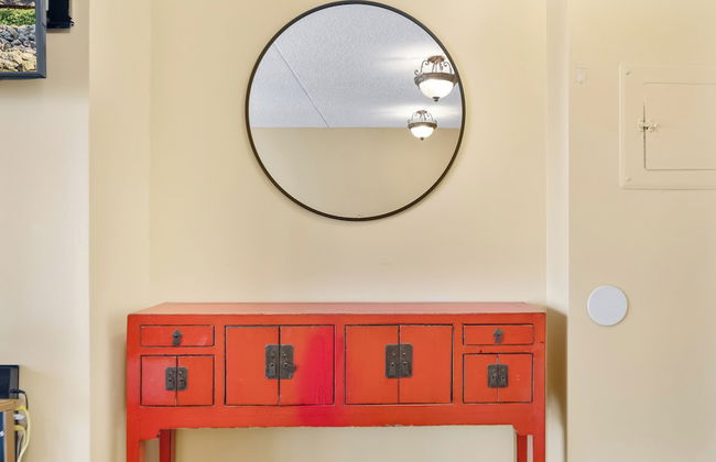 Partial Ocean View Condo with 2 Beds and Parking - Foto 60