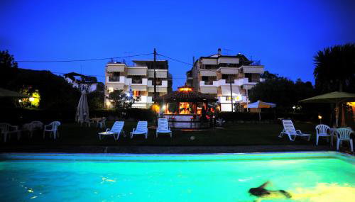 Iliahtida Apartments - Foto 3, Garden, Lobby or reception