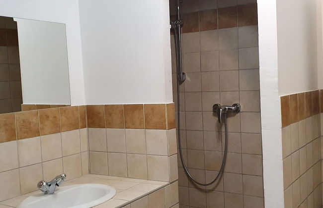 Simplistic Holiday Home in Orgon With Swimming Pool - Foto 11