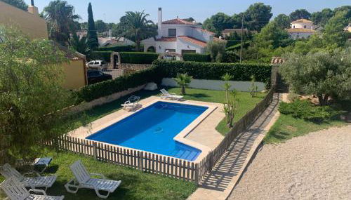 AME57 Preciosa Villa Con Piscina 10 pax - Photo 2