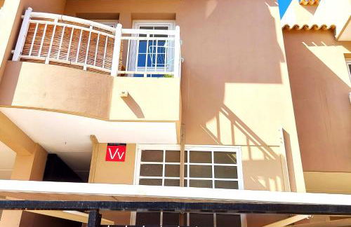 ELEGANT 3 BEDROOMS, Wifi free - Foto 26