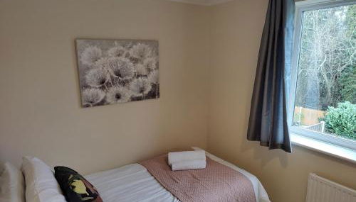 Wentworth Drive Contractor and family 3 bed Home Grantham with parking - Foto 3