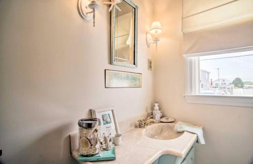 2 Decks and Beach Access Oceanfront Getaway! - Foto 14