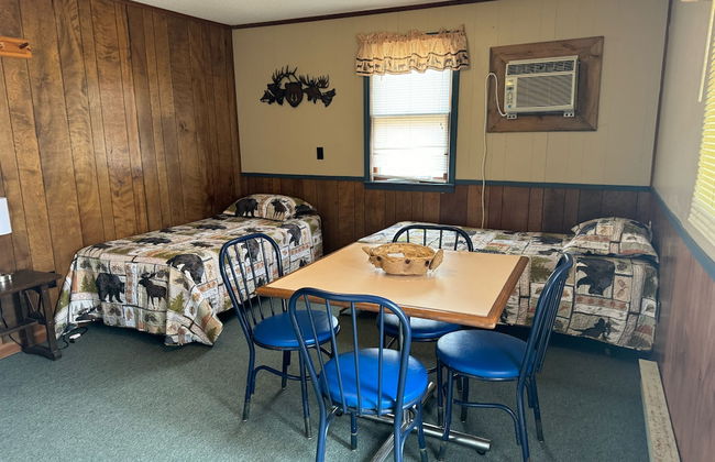 Hickory Hollow Resort - Photo 3