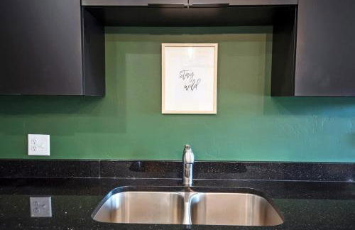 Unique Townhome 2 Car Garage & AC - Foto 20