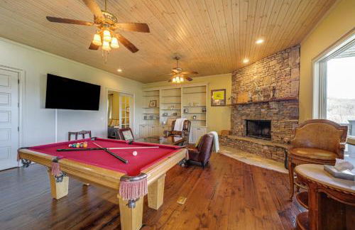 Hot Tub and Water Views Lake Glenville Home! - Foto 3
