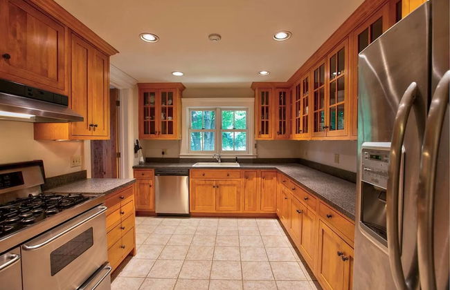 Mansion w 10 Bedrooms Pool and Theater - Foto 12